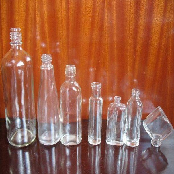 Hoge snelheid beste prijs SUS304 Economy Automatische zelfklevende sticker flacon etiketteermachine