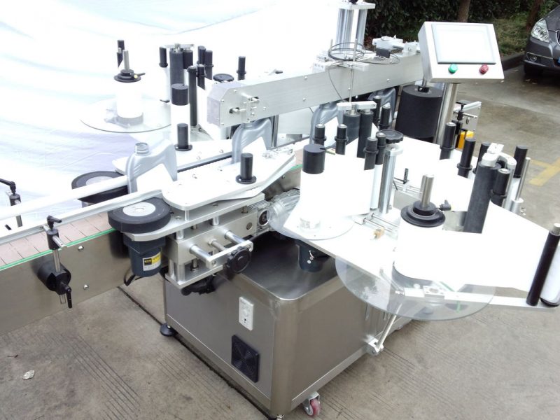 China CE-certificaat Automatische fles Etiketteringsapparatuur Glazen fles Dubbelzijdige sticker leverancier