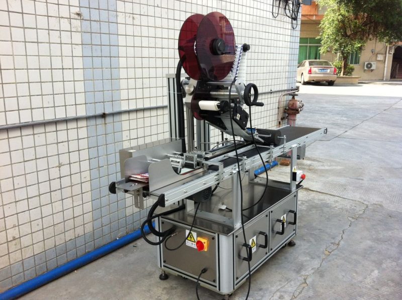 China Elektrische Drive Top Etiketteringsmachine, Zelfklevende Sticker Etiketteringsmachine Leverancier