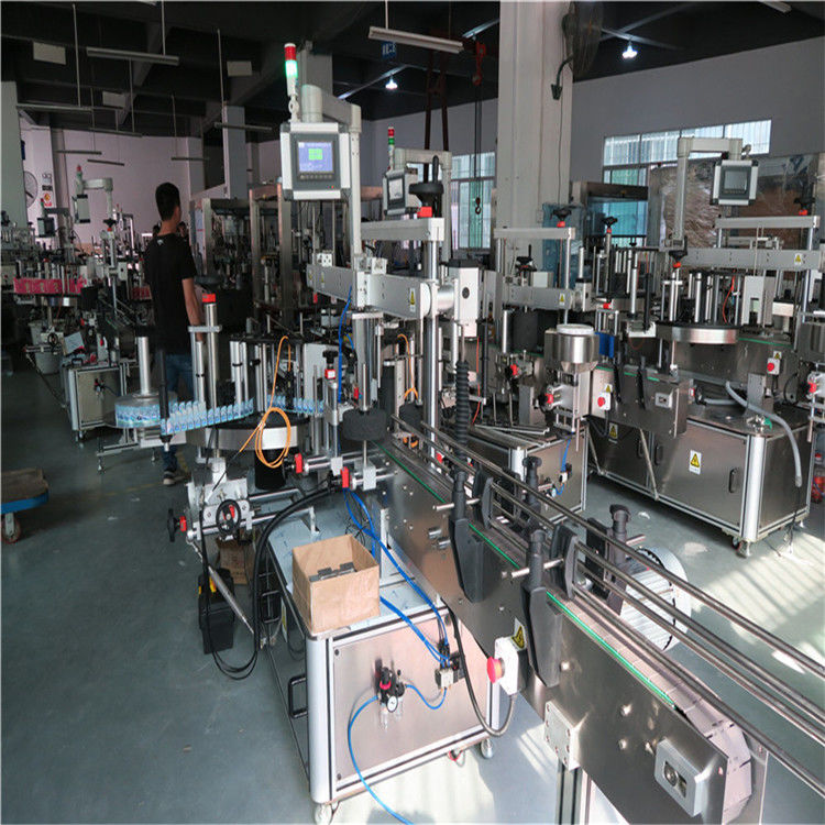 China Plastic fles etiketteermachine, drinkwaterfles etiketteermachine leverancier