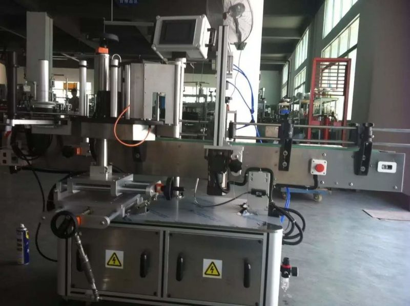 Het Fruit / Groentesap van China om Flessensticker Etiketteringsmachine voor de leverancier van de Drankindustrie