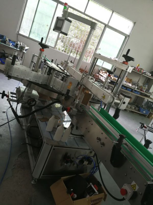 Zelfklevende sticker etiketteermachine voor- en achterkant, applicator voor flessenetiketten