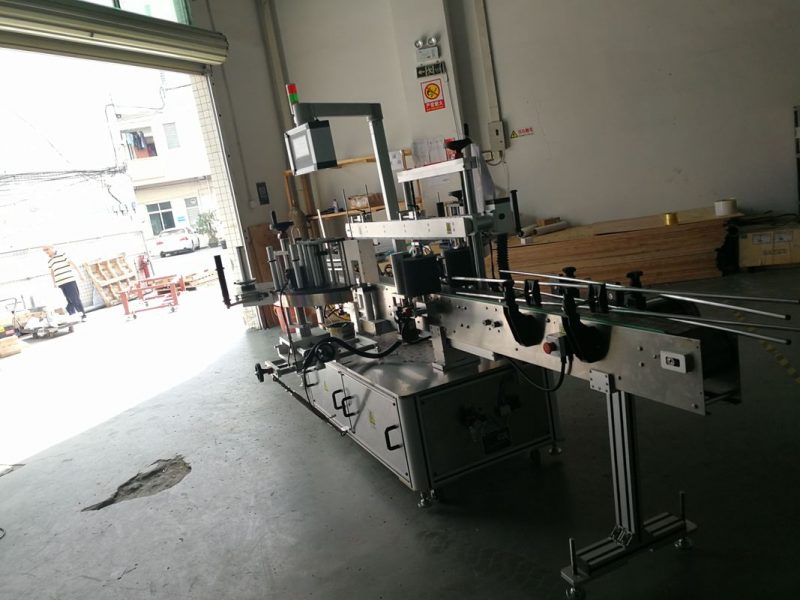 China Dubbelzijdige ronde fles Sticker Etiketteringsmachine, Labelbreedte 190 mm leverancier