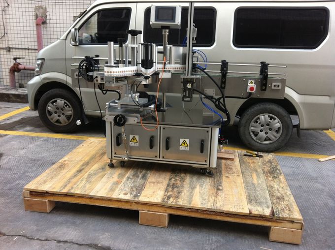 Volautomatische etiketteermachine voor en achter voor ronde pet-potten