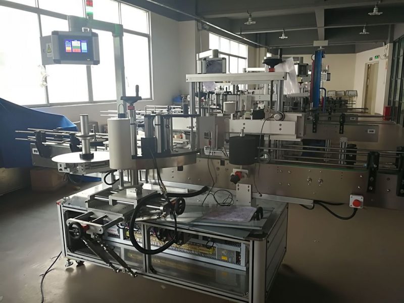 China Vlakke fles Etiketteringsmachine, Automatische de Machineplc van het etiketapplicator en Touch screenleverancier