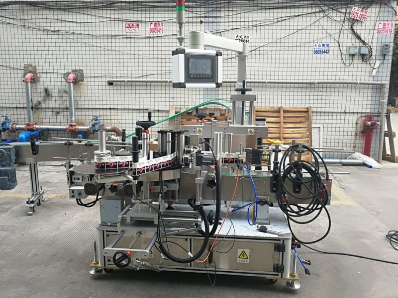 China Hoge Nauwkeurige Automatische Sticker Dubbelzijdige Platte Fles Labeler Machine Lange 2m Leverancier