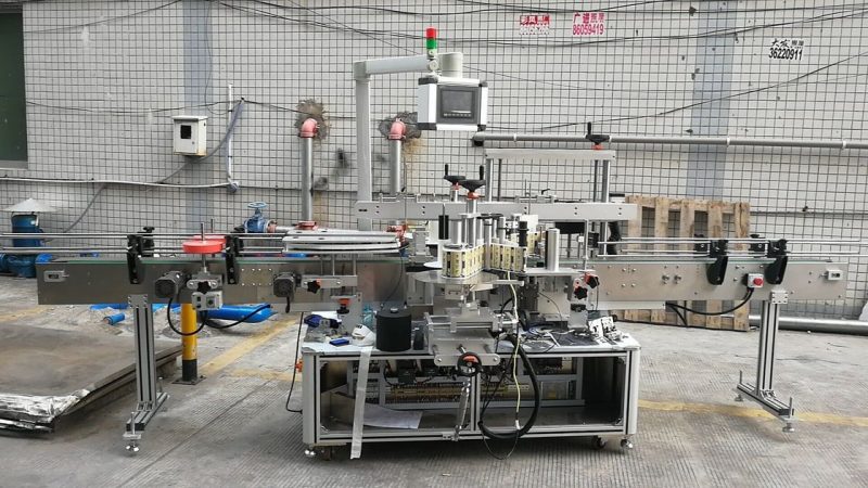 China Automatische zelfklevende vierkante fles Etiketteringsmachine Dubbelzijdige leverancier
