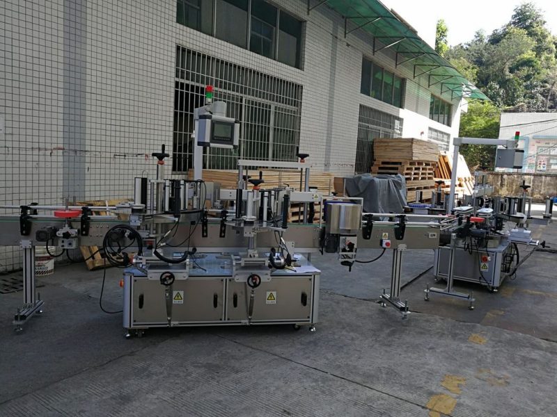 De Vlakke / Vierkante Flessensticker van China Etiketteringsmachine Volledige Automatische 5000-8000B / H Capaciteitsleverancier